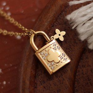 NEW 18K Gold Plated Diamond Clover Lock Necklace